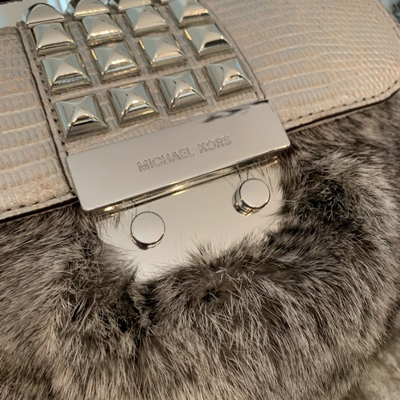 Michael Kors Crossbody - Picture 2 of 8